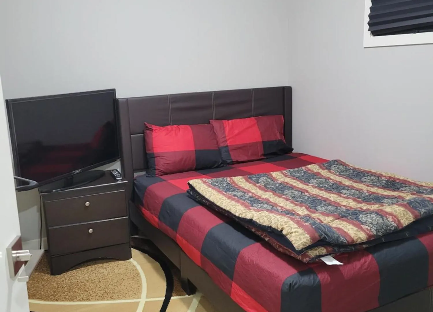 Brand New 1 Bedroom Basement Suite With Wifi Edmonton 0*,